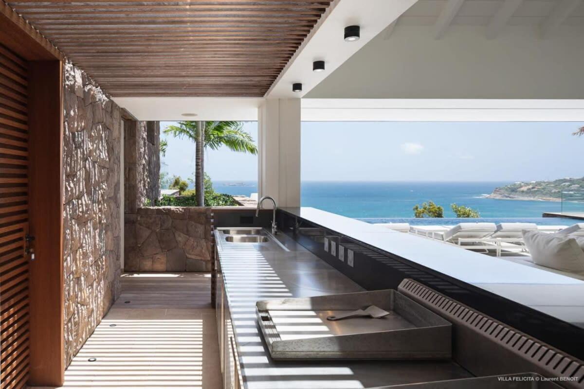 On A Hill Side Villa With Superb Amenities St. Barthelemy 外观 照片
