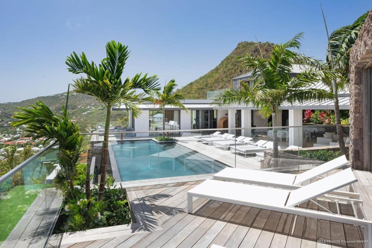On A Hill Side Villa With Superb Amenities St. Barthelemy 外观 照片